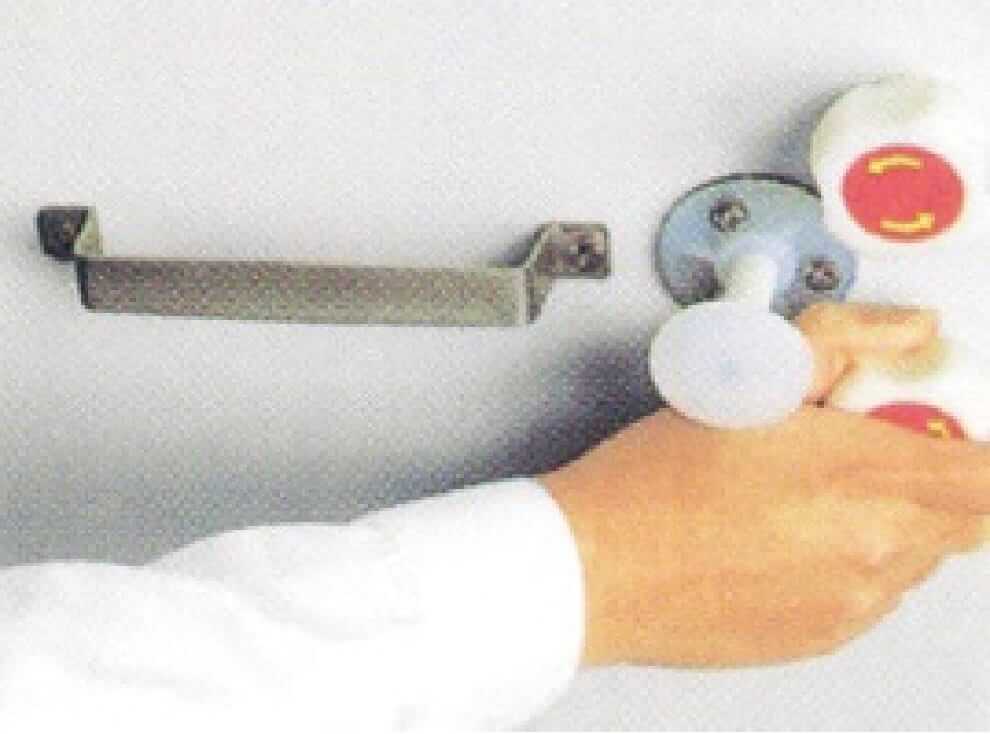 非常脱出装置